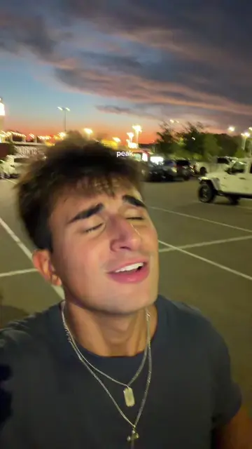 And eyessss of emerald greennnn #music #singing #dollyparton 