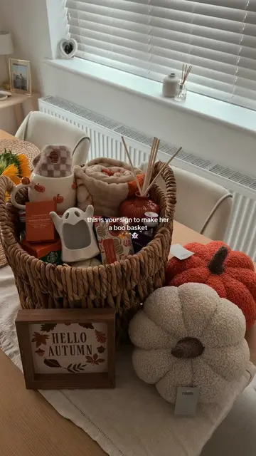 Manifesting boo baskets for all my fellow autumn girlies 🤎🍂 #autumn #fall #boo