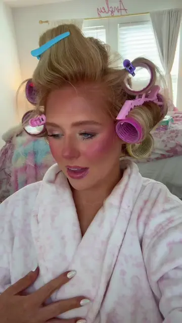Looking like I’m from the grinch #hairtok #makeup #fullglam 