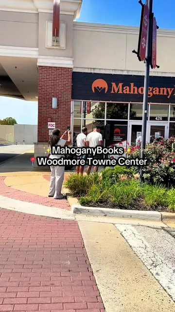 ✨NOW OPEN: MahoganyBooks Woodmore Towne Center✨ The popular DMV-based Black-owne