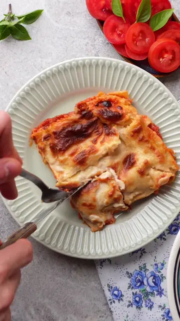 The PERFECT Plant-Based Lasagna Recipe 🍝 #plantbased #cooking #Recipe #FoodTok 