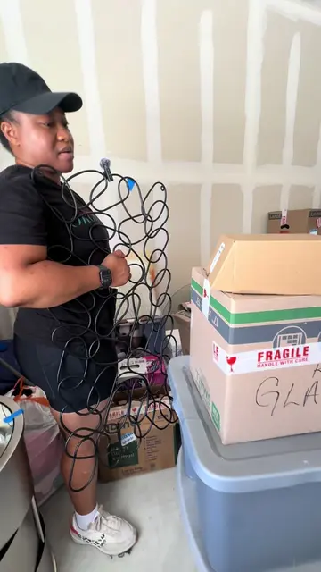 Karmen moved from Michigan to Texas and lost one major thing… her basement. 😩 S