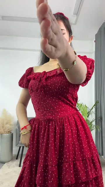 Dress available Size:free Colour:same as video Whatapp:9823802680 Insta id:sassy