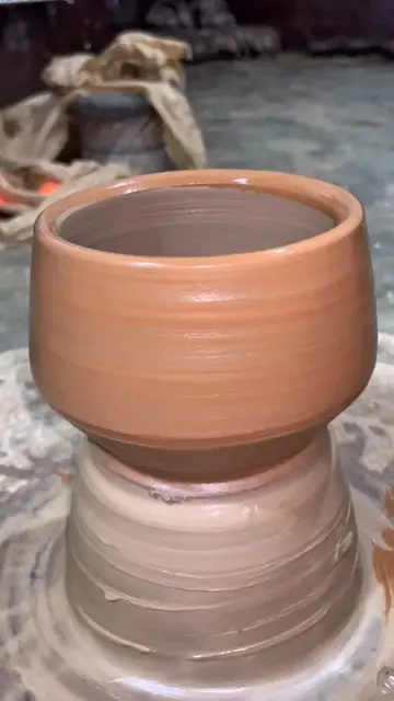 Satisfying Pottery Art & CraftTake a deep breath and watch this clay spli Pure p