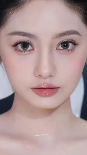 No-makeup makeup look is my daily go-to! 💖 Rate this look from 1-10 in the comm