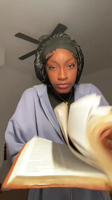 Have you had some of Gods Word today? 👀🫴🏽📖✝️  Happy Sunday 😚🫴🏽✨🫶🏽 #fory