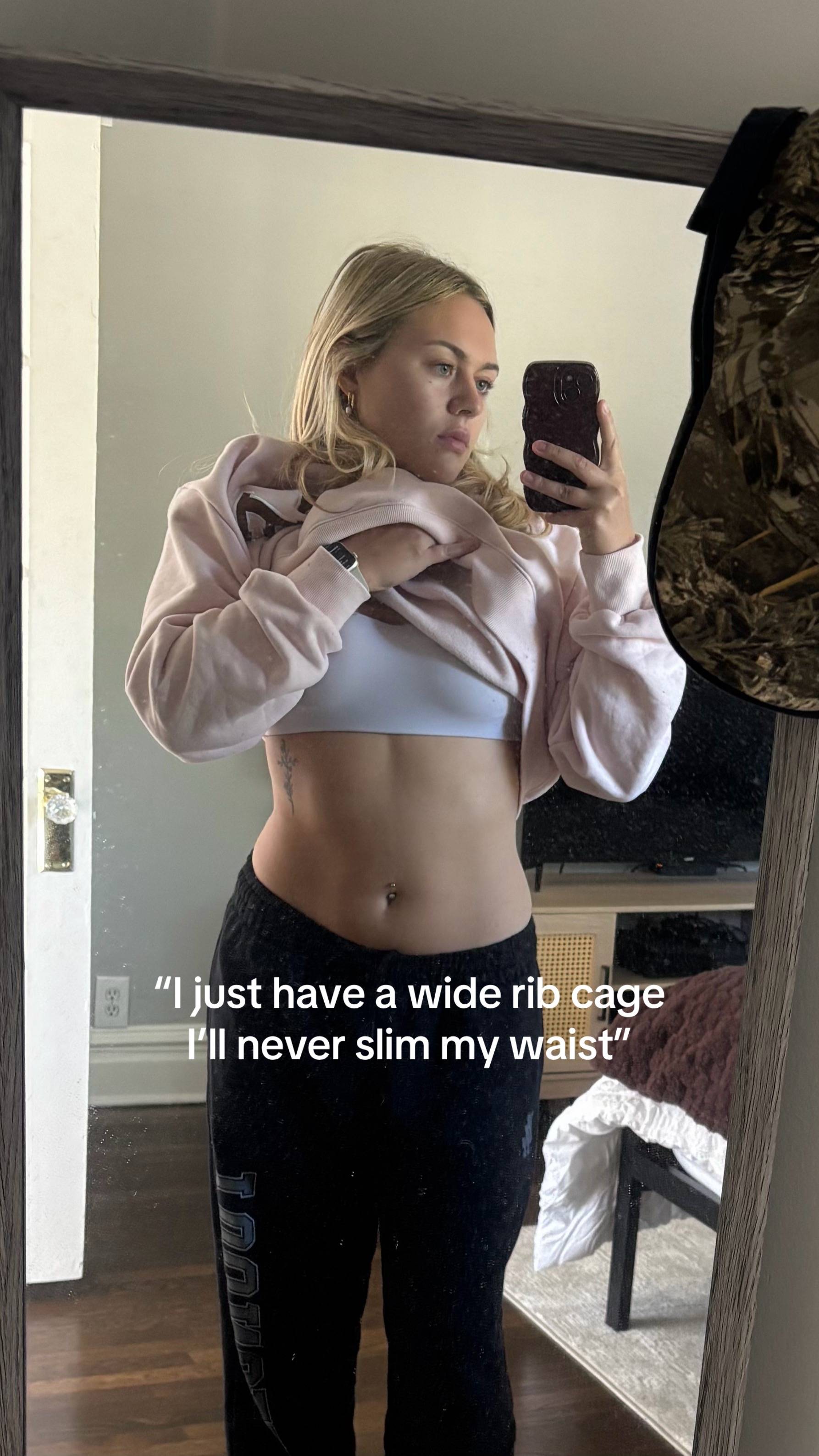 lost 30lbs and no longer have a wide waist yesss  #gymmotivation #slimwaist #fit
