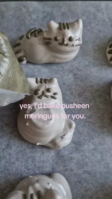 made these for my mom😋, im acc so proud how they turned out🥹 #pusheen #meringu