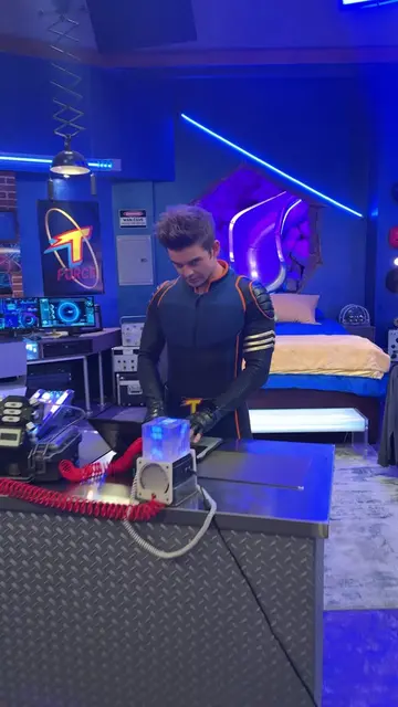 4 days until Clash of the #Thundermans!!!