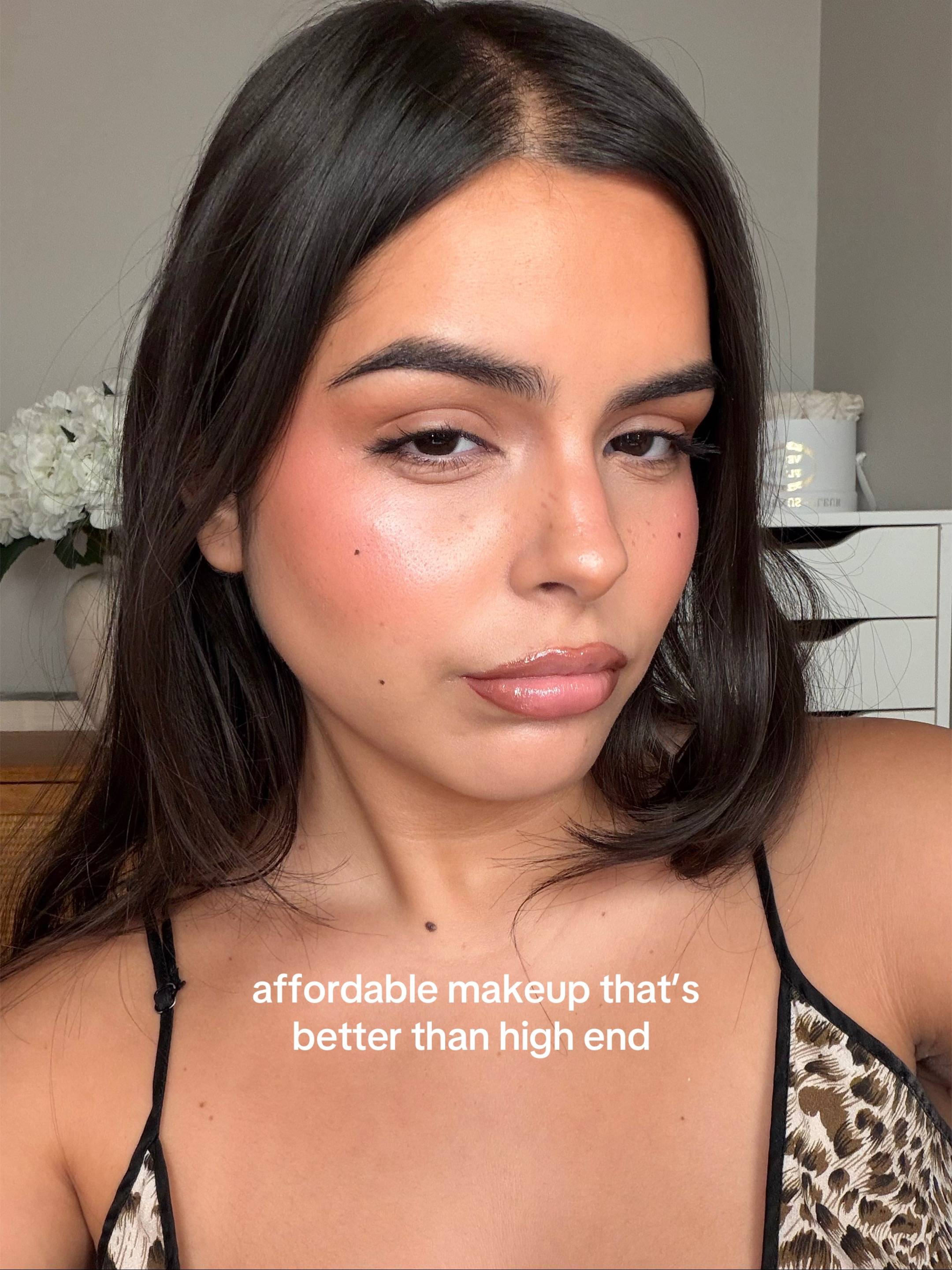 drugstore makeup is THAT girl 🤏🏼🤏🏼 #affordablemakeup #drugstoremakeup #drugs