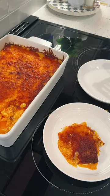 made this with a double layer of cheese 😏 #buffalodip #buffalochickendip #fallf