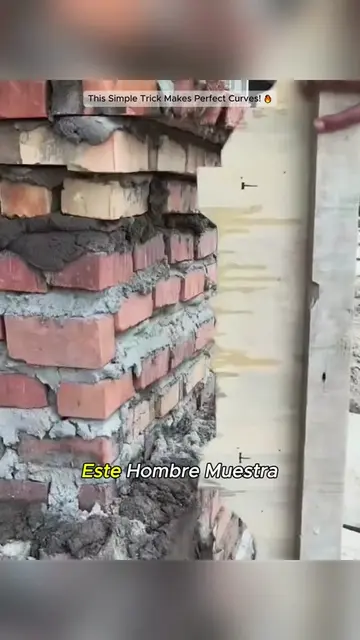 HeShapedaCurvedWallWithJustCementandWood😱🧱#ConcreteWork#ConstructionHacks#Curv