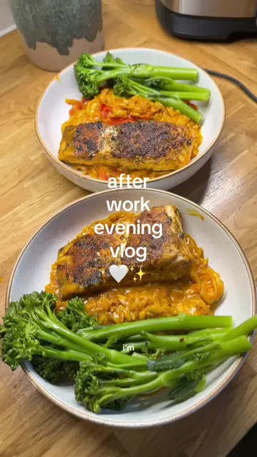 a PERFECT evening in my opinion 🥹🏡🛋️🍣🧸  #eveningroutine #shiftwork #dinneri