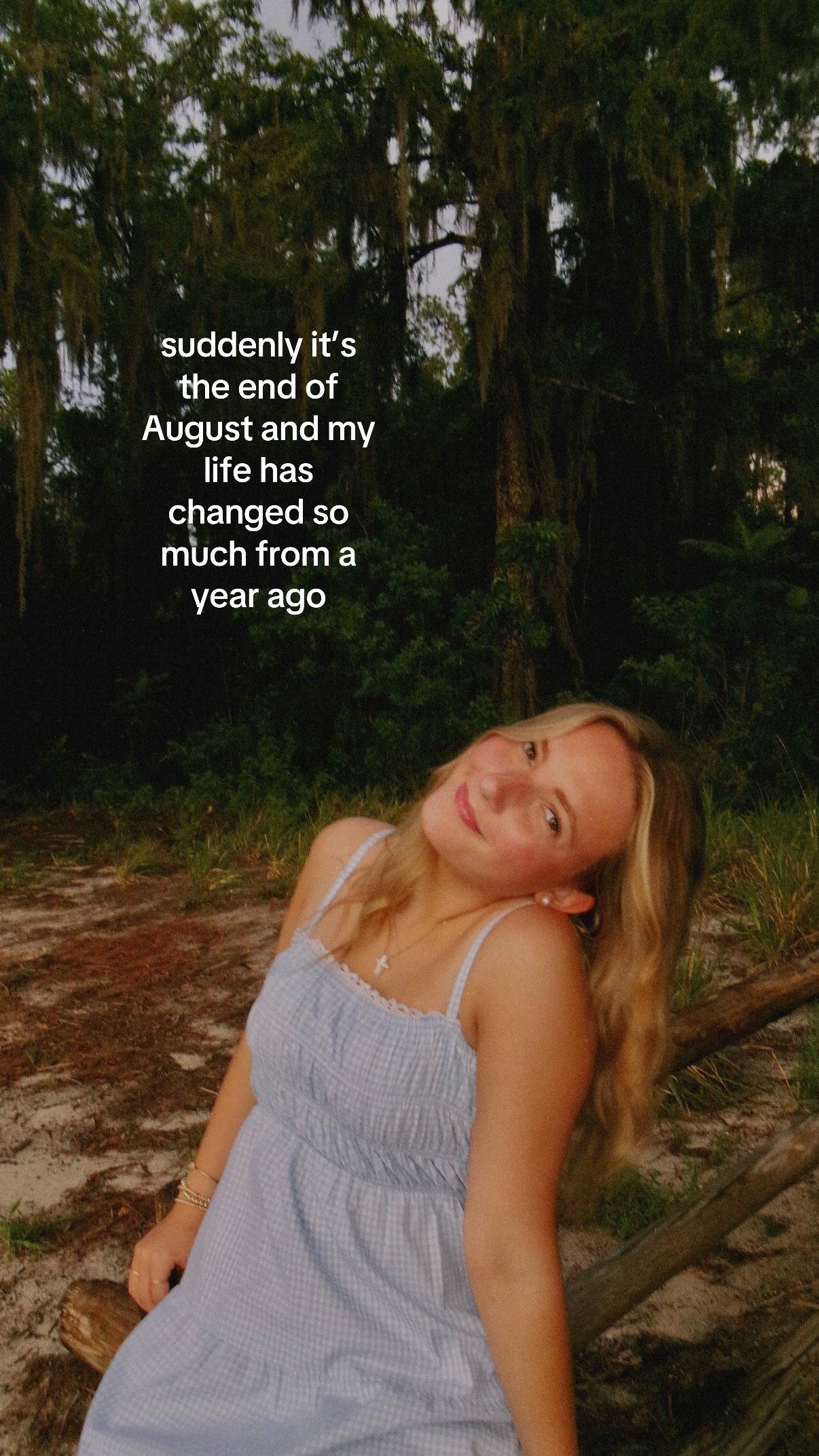 end of August feels🥹 #relatable #senior #august #noahkahan #college 