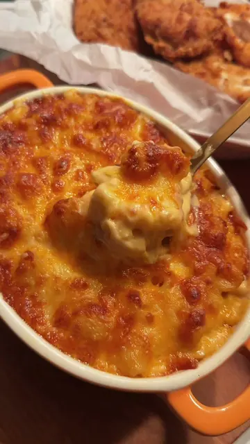 Mac and Cheese&Chicken Tenders🧀🍗 Creamy, cheesy Mac & Cheese with crispy, juic