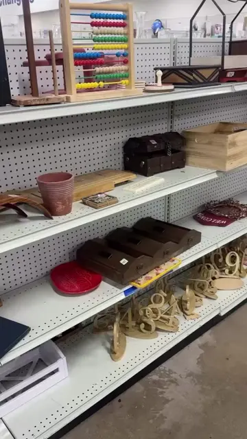this is such a unique find #thriftfinds #goodwillfinds #fyp #thriftshop #vintage