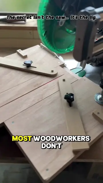 The Secret Isn’t the Saw… It’s the Jig 👀 Want the Workbench Blueprint? 🔨 Check
