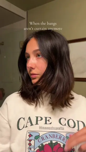 This is the most “trust the process” I’ve ever had, but WERE BACK! #curtainbangs