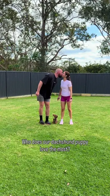 We put our mini dachshund puppy ‘Cookie’ to the test….  She was so confused! 😂