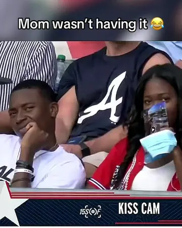 😭😭😭 (via @15 Seconds of Fame) #MLB #braves #kisscam #espnsocial