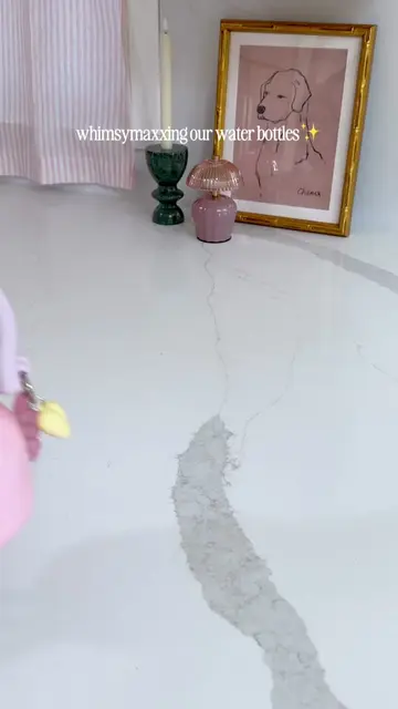 The cutest way to carry your water🤭 SEND this to your friend who needs the cute