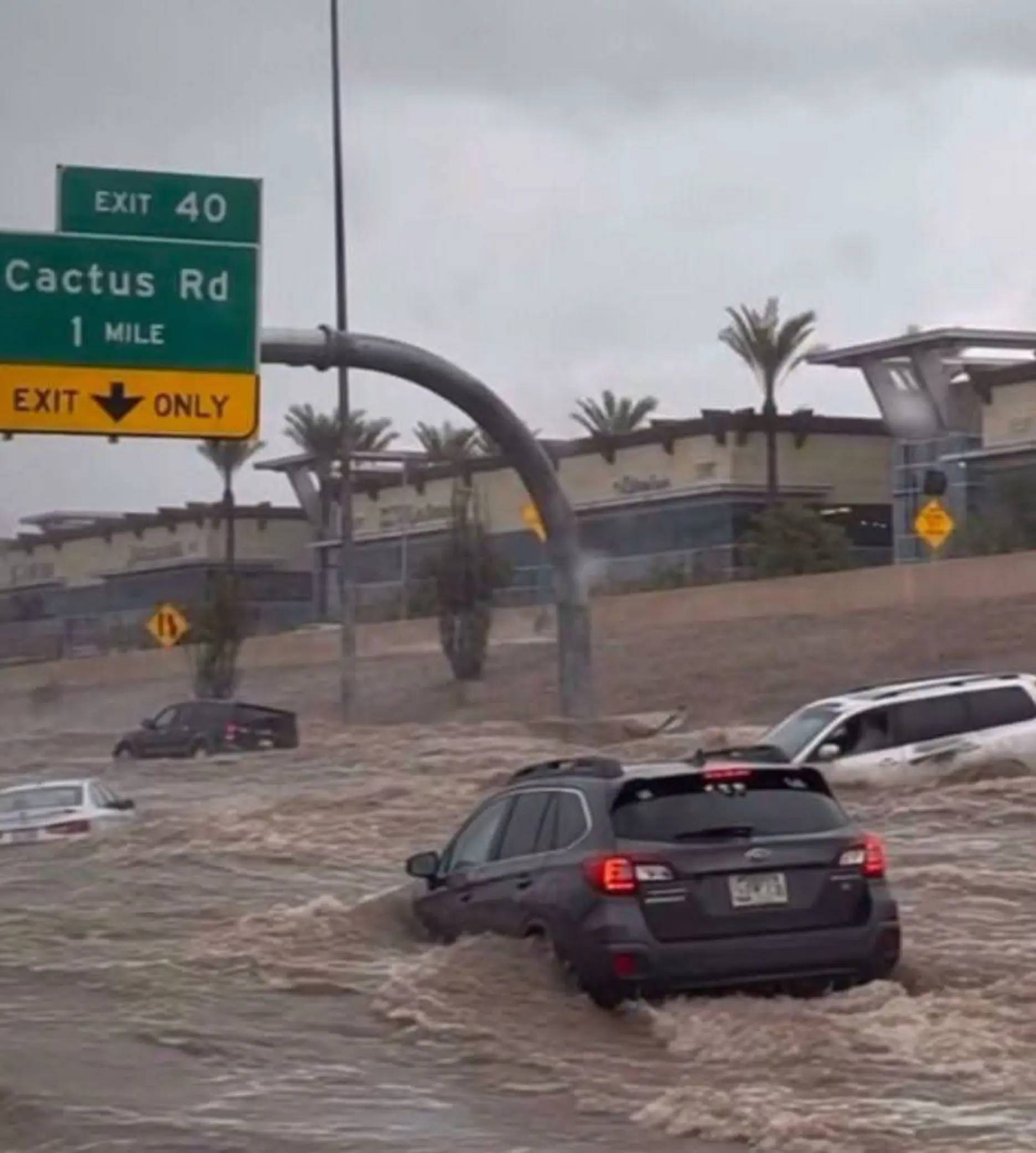 This is what the storm looked like one night in Phoenix, Arizona.. #storm  #phoe