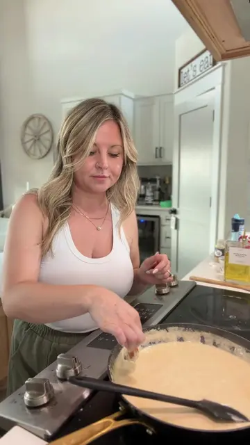 Save this for the next time you want Alfredo sauce! It’s so easy and so much bet