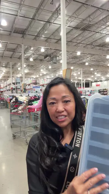 Trudeau Clever Cubes Silicone Freezer Molds with Lids @costco_canada Calgary Bea