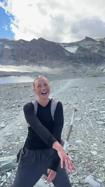“How do u not get bored on 27km 10 hour hikes?” #matterhorn #hike #travel #relat