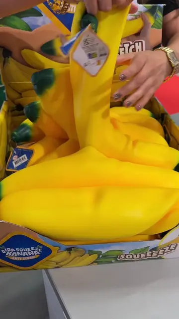 🍌 giant banana squishy 🍌 #squishy #fyp 