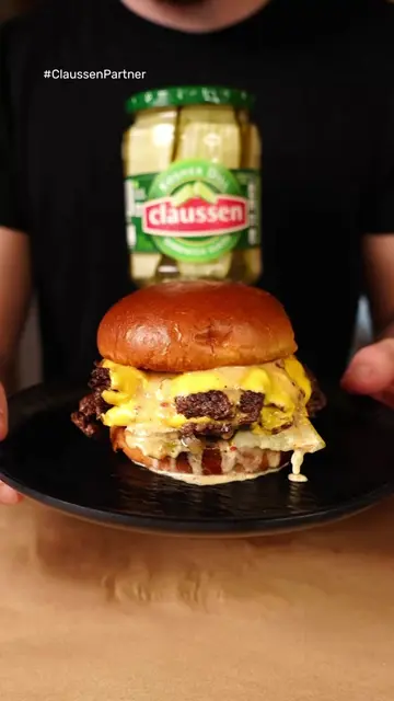 I Upgraded The Oklahoma Onion Smash Burger 🍔 #ClaussenPartner This 100-year-old