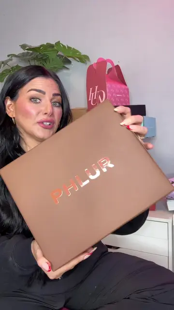 PR UNBOXING! Tysm to all the brands who sent me goodies! I can’t wait to play! #