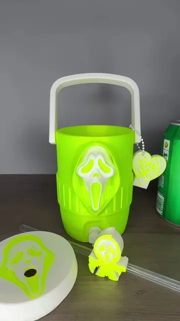 This neon green is impossible to ignore! 💚👻 Who knew scary could look this goo