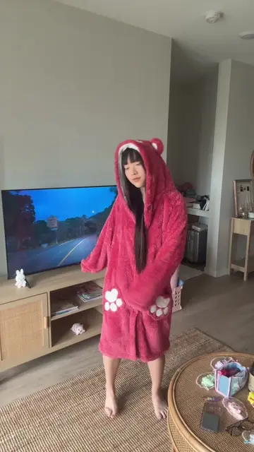 hey look it's a walking teddy bear 