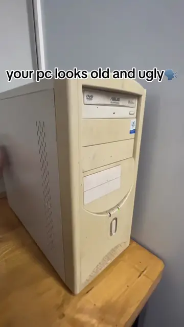your pc looks old and ugly🗣️😮‍💨#pc #setup #sleeperbuild #pcbuild #techtok 