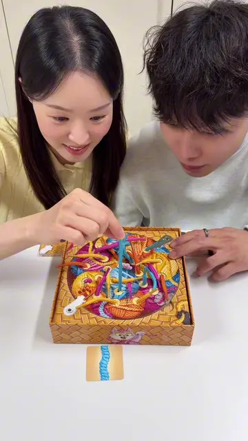 내가 고양이가 되어 털실 뽑는 귀여운 복불복 게임 ㅋㅋㅋ 🎲 game: #럭키키티 👩🏻‍🤝‍👨🏼 players: 2-4 ✅게임 방법 