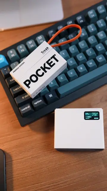 I didn’t expect a power bank to be this modular. You can carry just one piece, s