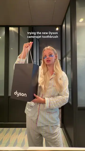 I tried the new @Dyson camerajet toothbrush 🪥🦷🩵 First impressions,  🩵 this i