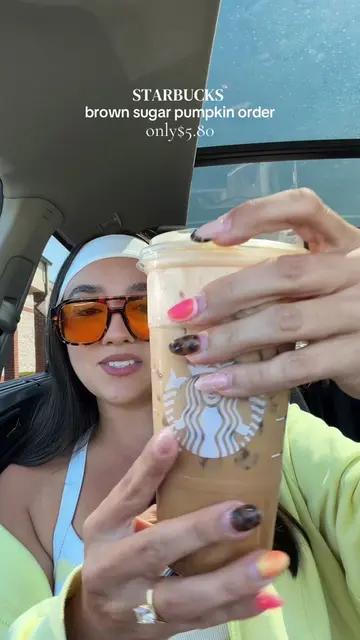 This one is TOO GOOD🙌🏼 #starbucksfalldrinks #fallcoffee #starbucksorder #pumpk