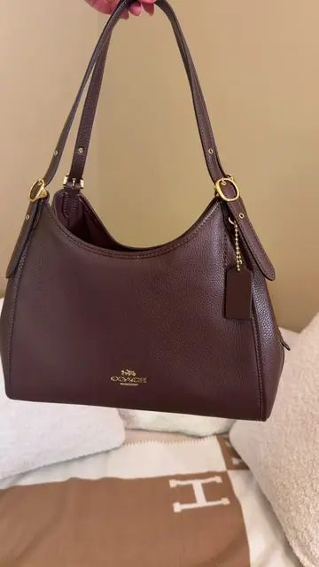 I have been thinking about this maple Coach Outlet Erin since I saw her in store