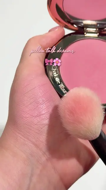 There’s a new pink blush in town! 🎀🌸 It’s the @Charlotte Tilbury Airbrush Flaw