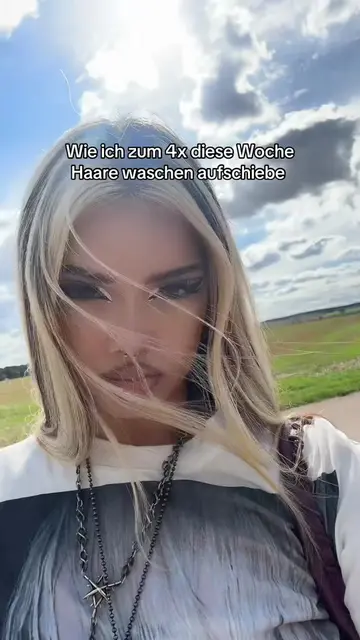 Kleber damit es gewollt fettig aussieht lol #haare #relatablevideos #fürdich 