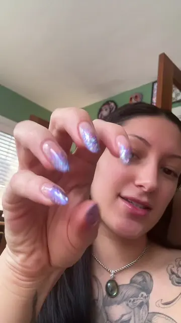 I swear it’s possible! I could probably get another 5-7 days out of this mani bu
