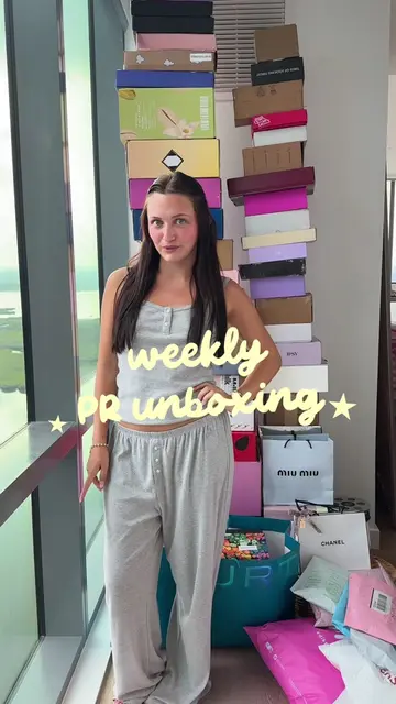 let’s unbox this week’s PR! ⭐️📦💫 a huge thank you to all of these brands 🥹 #p