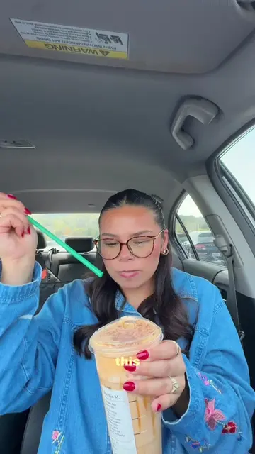 PUMPKIN PIE LATTE!!! 🎃🍂🥧 Are we kidding this was actually so delicious!!! @St