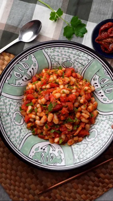 The BEST Meal to Save Money on Protein 🫘 #plantbased #cooking #budget #protein 