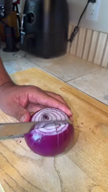 Things that I learned working in the restaurant #onion #restaurant #kitchen #cut