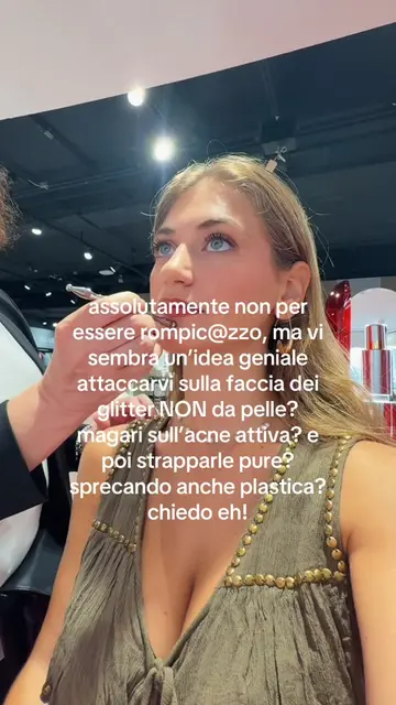 più che altro non capisco a chi sia venuta quest’idea assurda ahahahah #bedazzle