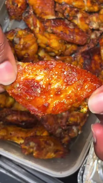 🍗🔥 Crispy Baked Ranch Chicken Wings 🍗🔥 🛒 Ingredients * 🍗 Chicken wings * �