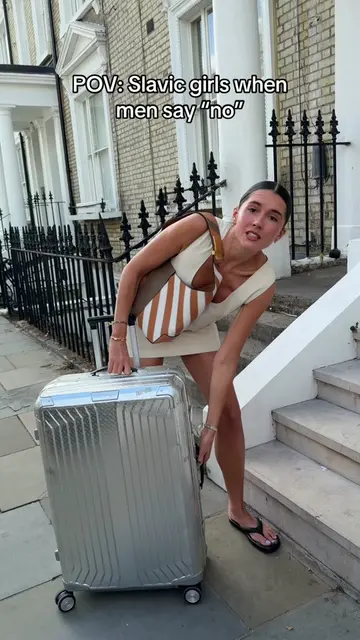 suddenly she has super strength. Full fit @Tod’s ib: @snezmorten